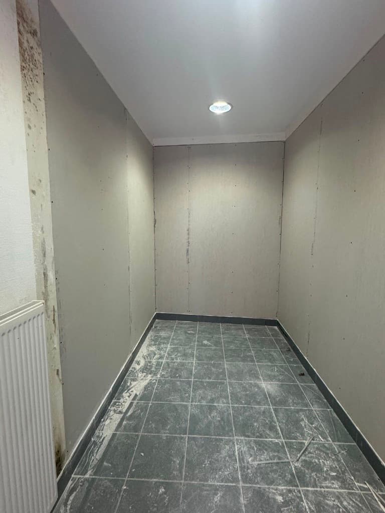 Doublage et plafond d'un sous-sol